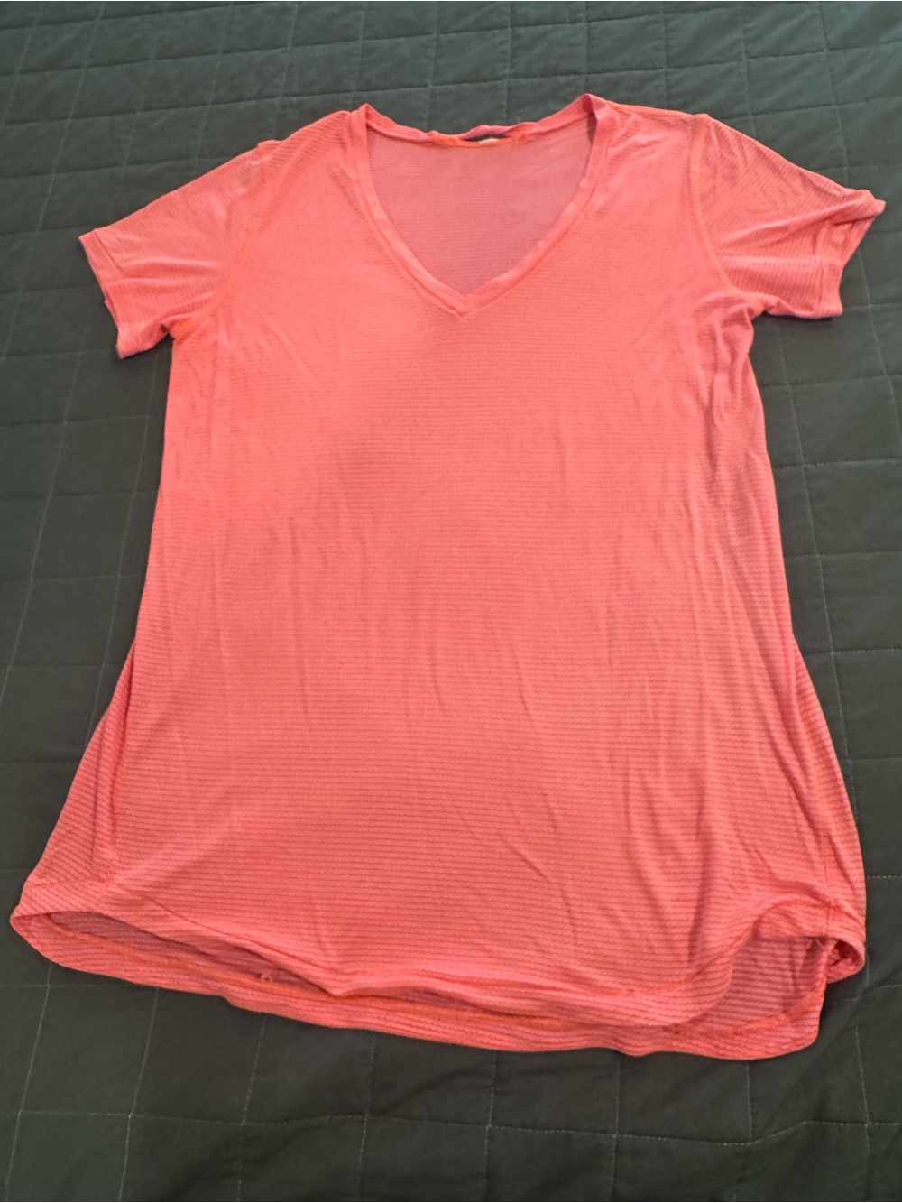 lululemon athletica Coral Pink V-Neck Short Sleeve Tee